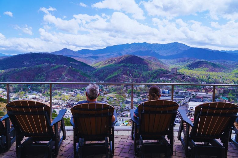 6 Tips for Planning a Vacation to Gatlinburg this March